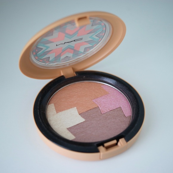 MAC Cosmetics Other - MAC Limited Edition Powder of Vibe Tribe MAC Cosmetics Other - MAC Limited Edition Powder of Vibe Tribe